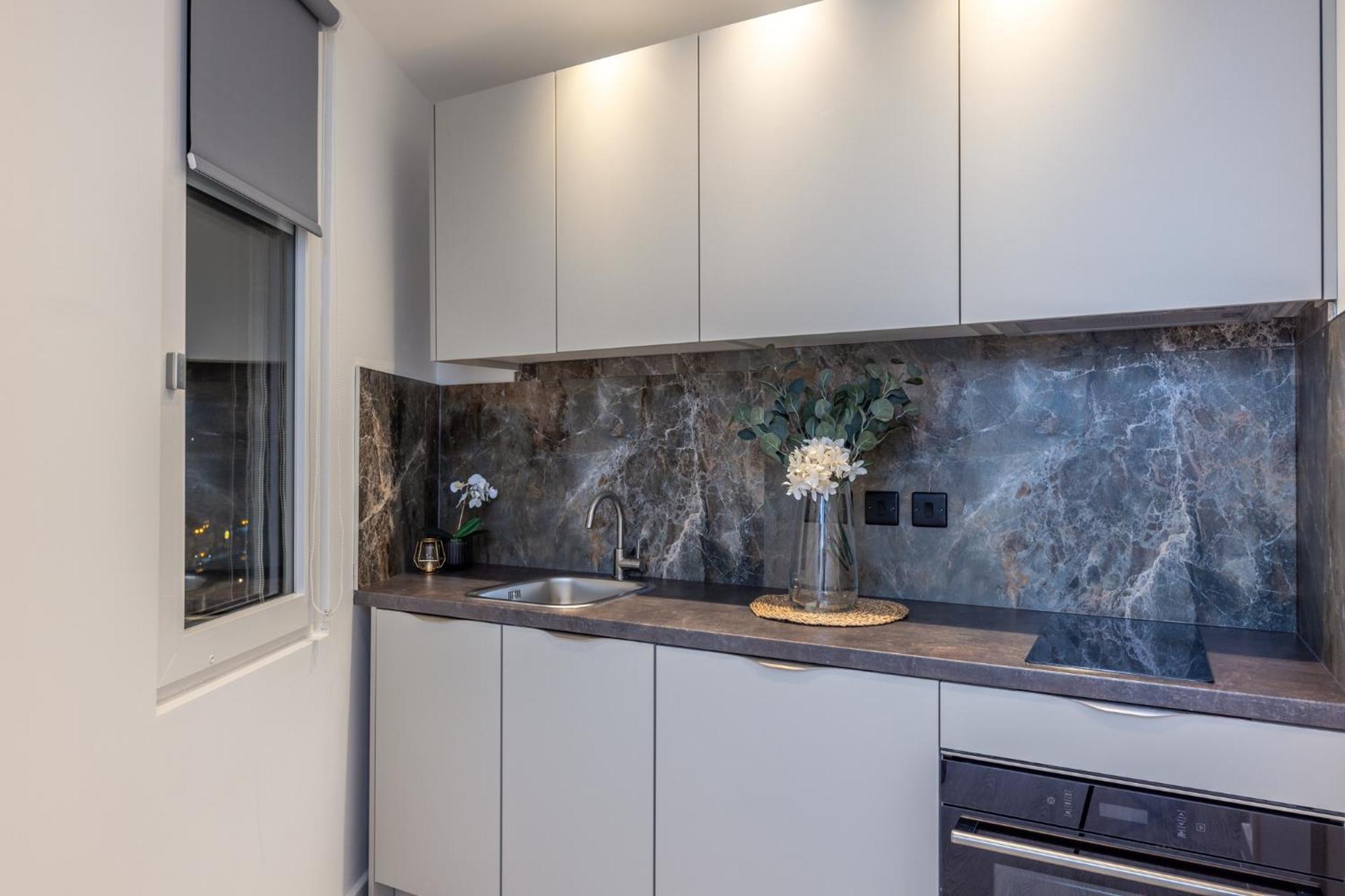 Diff-Rent Living Apartment Harrow Exterior photo
