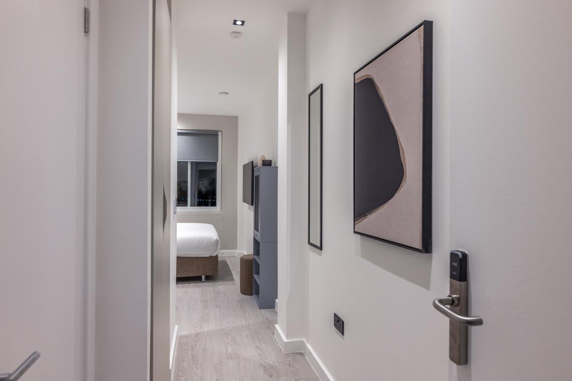 Diff-Rent Living Apartment Harrow Exterior photo